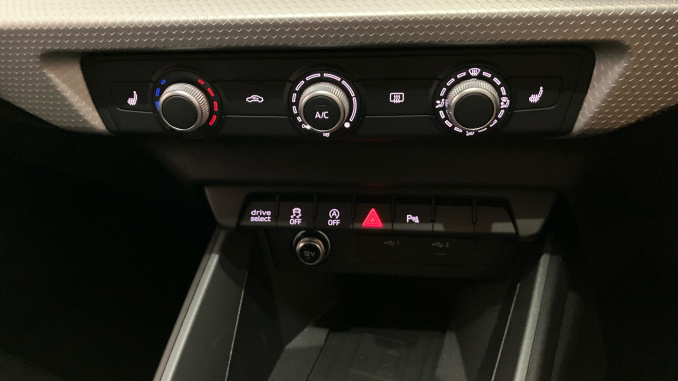 Audi A1 35 TFSI Black Edition 5dr S Tronic [Tech Pack] Petrol Hatchback - Image 13